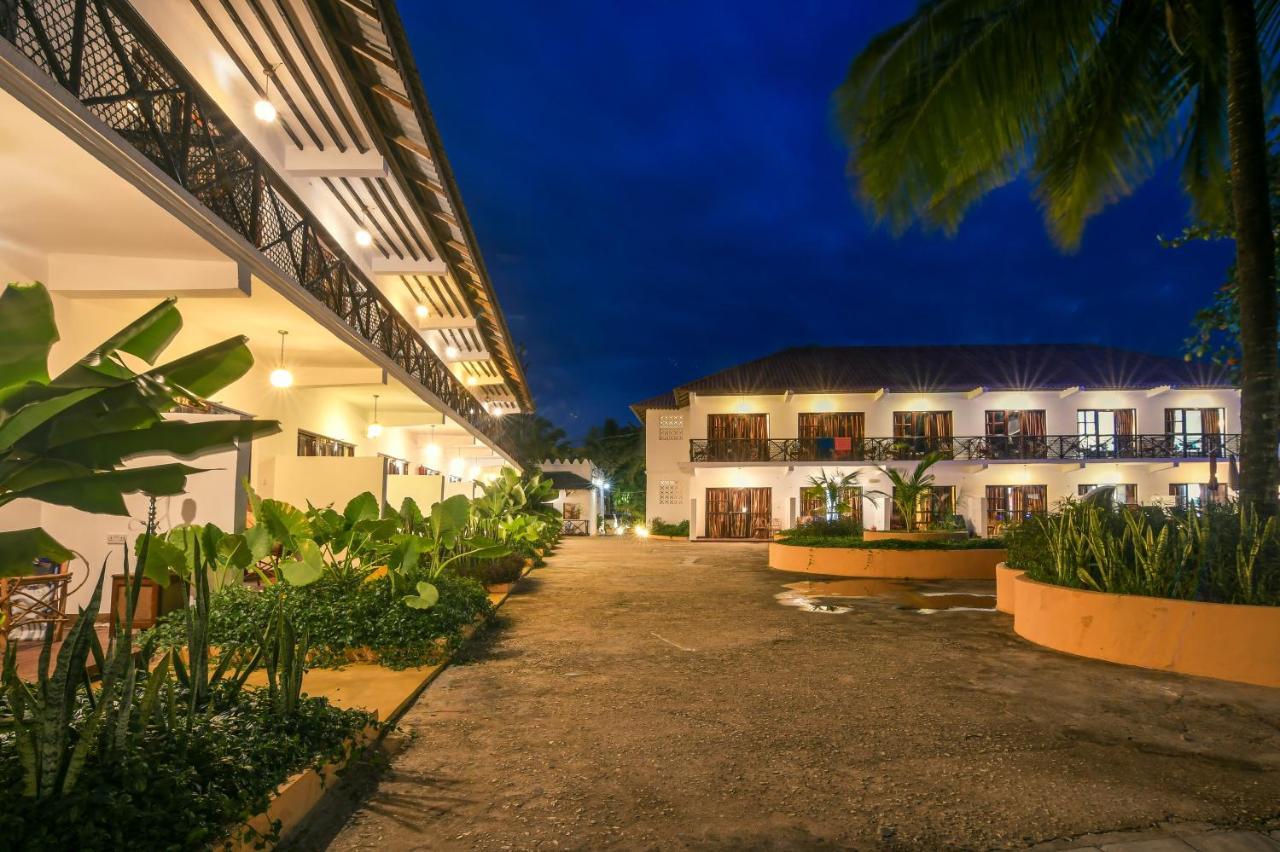 Amaan Beach Bungalows Nungwi Exterior photo